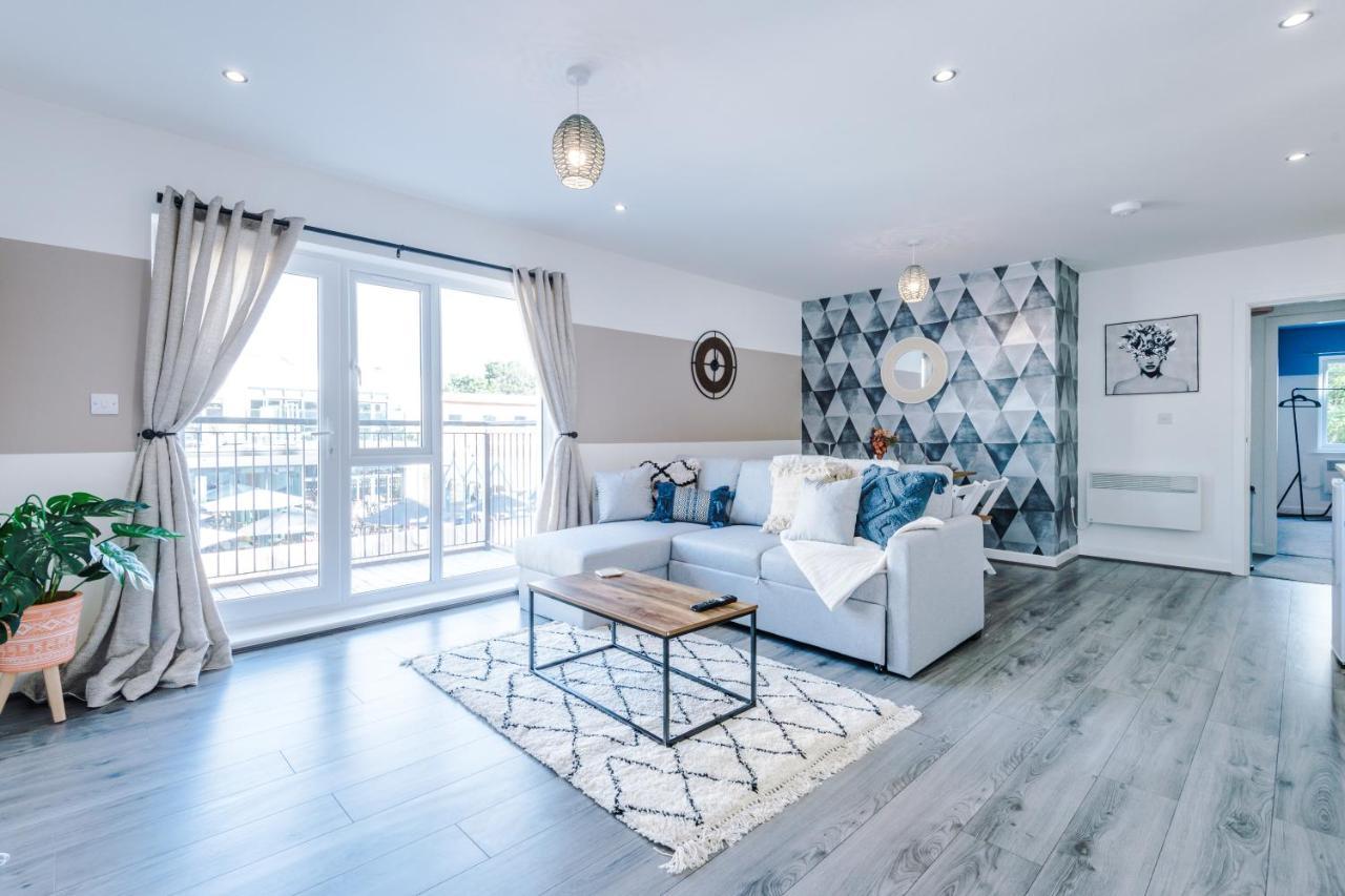 Stunning 2 Bed Apt By Greenstay Serviced Accommodation - Located In Formby Village - Perfect For Short & Long Stays - Couples, Friends & Families & Business Travellers All Welcome - Dog Friendly - 7 Exterior foto