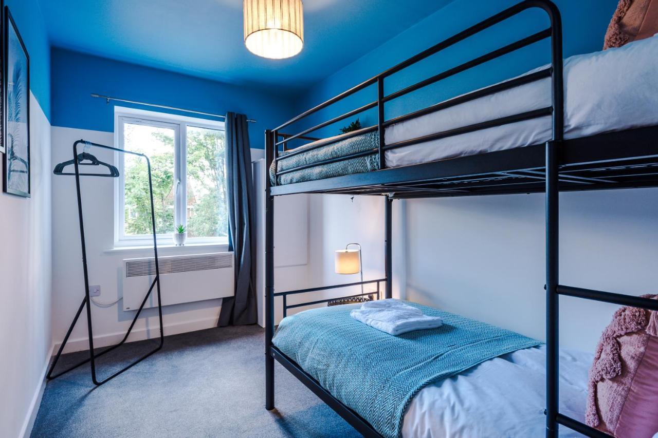 Stunning 2 Bed Apt By Greenstay Serviced Accommodation - Located In Formby Village - Perfect For Short & Long Stays - Couples, Friends & Families & Business Travellers All Welcome - Dog Friendly - 7 Exterior foto